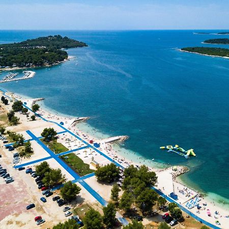 Holiday Home Laura By Interhome Пула Экстерьер фото