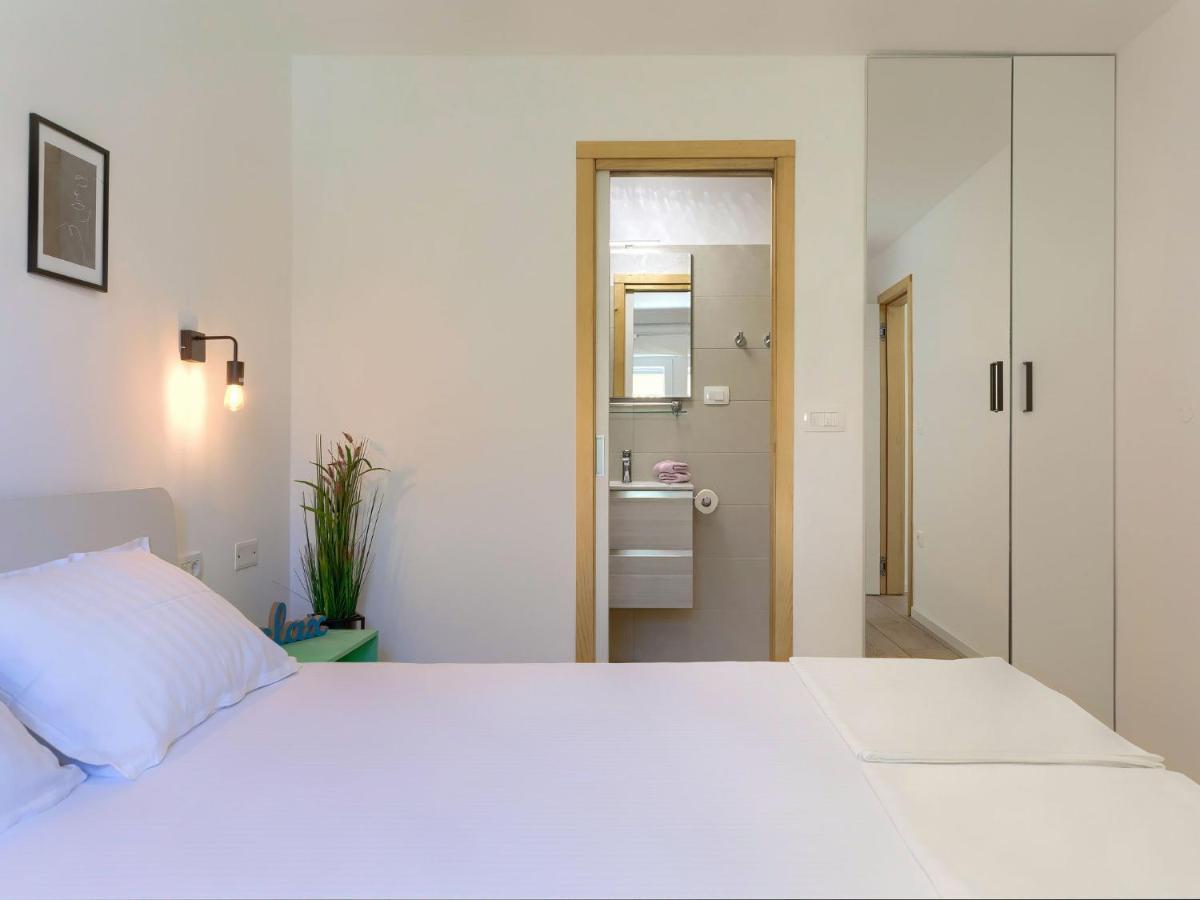 Holiday Home Laura By Interhome Пула Экстерьер фото
